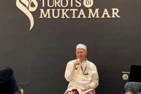 kiai-afifuddin-muhajir:-kebangkitan-turots-bagian-tak-terpisahkan-dari-kebangkitan-ulama