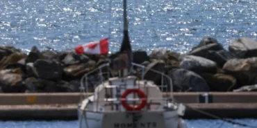 trump-perintahkan-pergantian-nama-danau-ontario-menjadi-lake-america