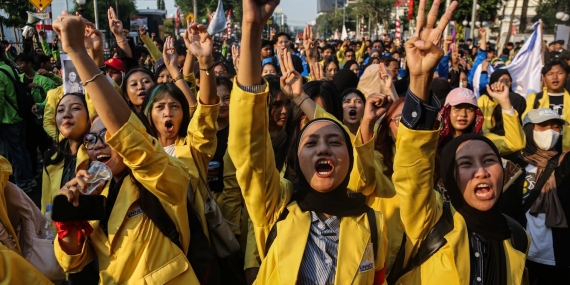 aksi-kritis-di-media-sosial-kian-masif,-tapi-kurang-memberikan-perubahan-nyata