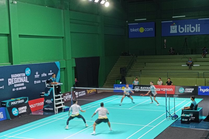 17-kampus-bersaing-dalam-“campus-league-badminton-regional-semarang”