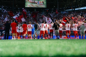rb-leipzig-hantam-monchengladbach,-leverkusen-ditaklukkan-tim-promosi