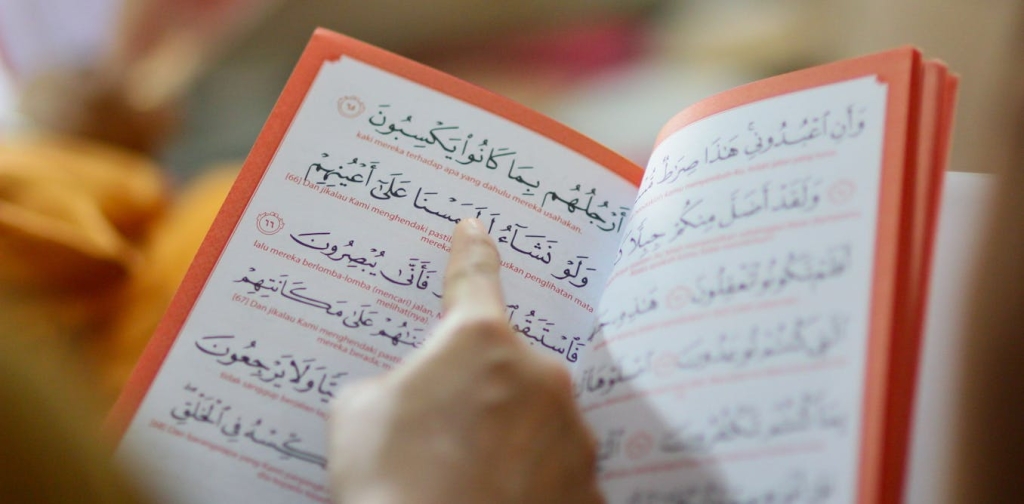 tafsir-ai-atas-al-qur’an-tidak-akurat,-perlu-hati-hati-mengambil-kesimpulan