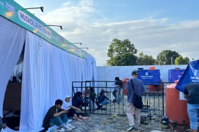sujud-di-sela-dentum-musik:-cara-kaum-muda-menikmati-hiburan-tanpa-meninggalkan-ibadah