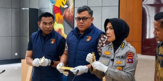 jalan-emas-ilegal-sumatera-barat-menembus-pasar-internasional