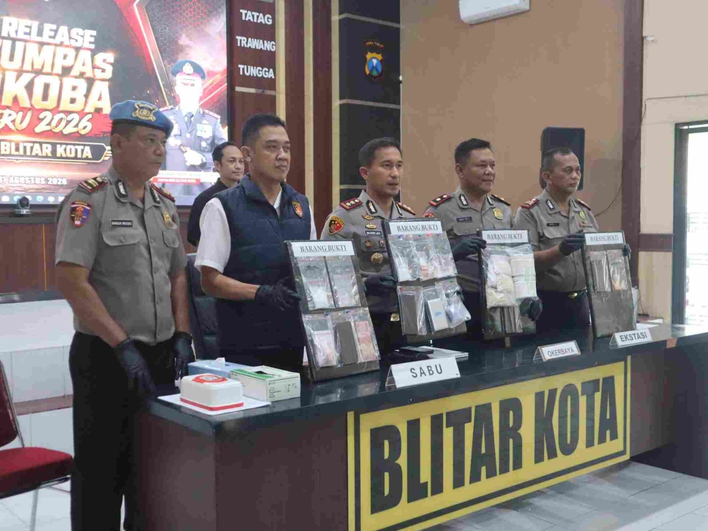 sabu-“paket-hemat”-rp200-ribu-beredar-di-blitar,-polisi-ringkus-13-tersangka