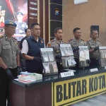 sabu-“paket-hemat”-rp200-ribu-beredar-di-blitar,-polisi-ringkus-13-tersangka