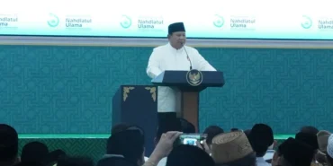 sah-jadi-warga-nu,-prabowo-resmi-terima-kartanu-di-penutupan-muktamar