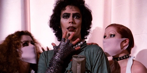 remembering-tim-curry,-the-actor-who-could-disappear-into-almost-any-role