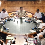 seskab:-presiden-prabowo-gelar-rapat-bahas-hunian-layak-dan-terjangkau