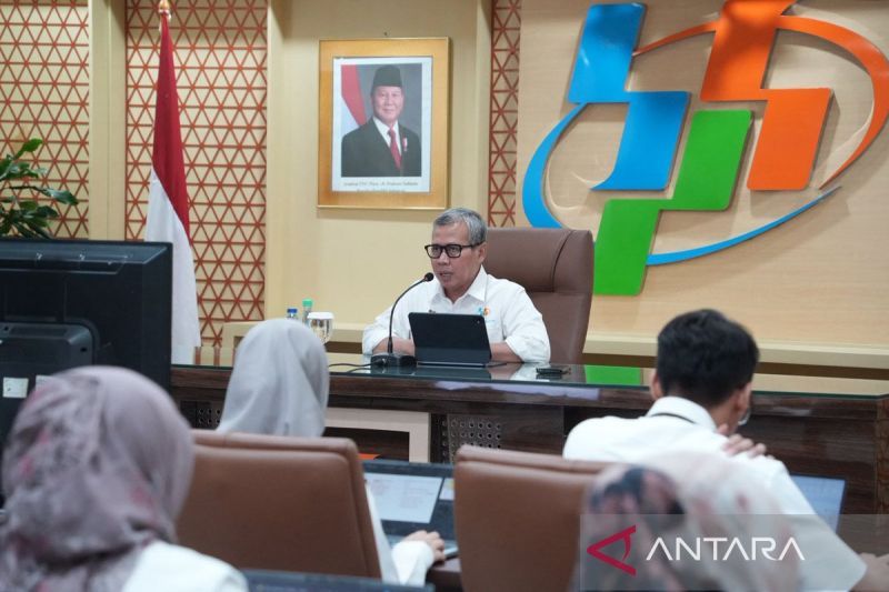 bps:-neraca-dagang-ri-hingga-juli-2026-surplus-3,70-miliar-dolar-as