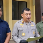 polisi-tangkap-pelaku-jambret-emas-rp-1,1-miliar