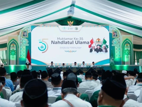 muktamar-ke-35-nu-rumuskan-definisi-ulama:-tak-hanya-mengajar,-tapi-memecahkan-masalah-keumatan