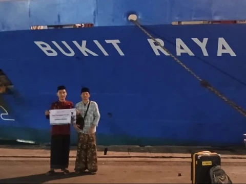 kisah-dai-3t-lalui-perjalanan-di-laut-natuna-berdakwah-ke-ujung-negeri