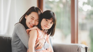 orang-tua-ucap-“kamu-pintar”-pada-anak-ternyata-tak-selalu-baik,-ini-kata-profesor-stanford