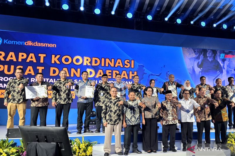 mendikdasmen:-perbaikan-ringan-sekolah-kini-bisa-pakai-dana-bos