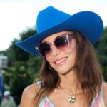 bethenny-frankel-is-vlogging-burning-man-and-the-internet-cannot-look-away