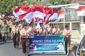estafet-tunas-kelapa-kwarda-jateng-disambut-khidmat-di-perbatasan-kebumen