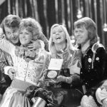 setengah-abad-‘dancing-queen’-abba:-mengapa-lagu-ini-terus-membuat-kita-merayakan-hidup