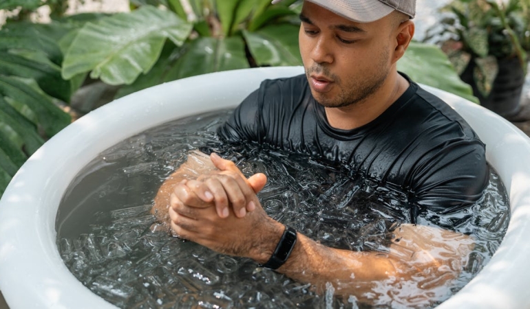 the-workout-recovery-techniques-backed-by-science-–-and-the-ones-that-are-just-hype