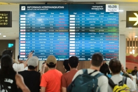 42-penerbangan-di-bandara-bali-terdampak-erupsi-gunung-anak-krakatau