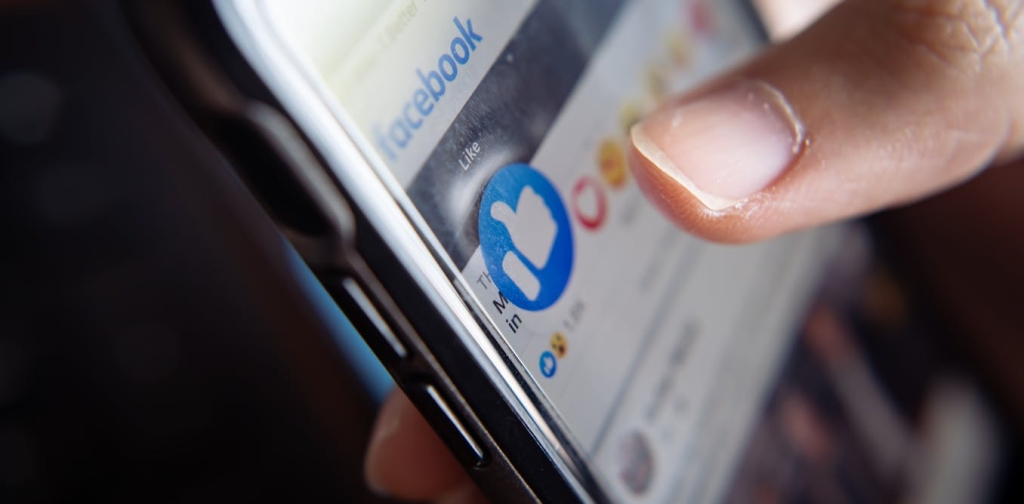 how-facebook’s-news-feed-kicked-off-the-age-of-the-algorithm