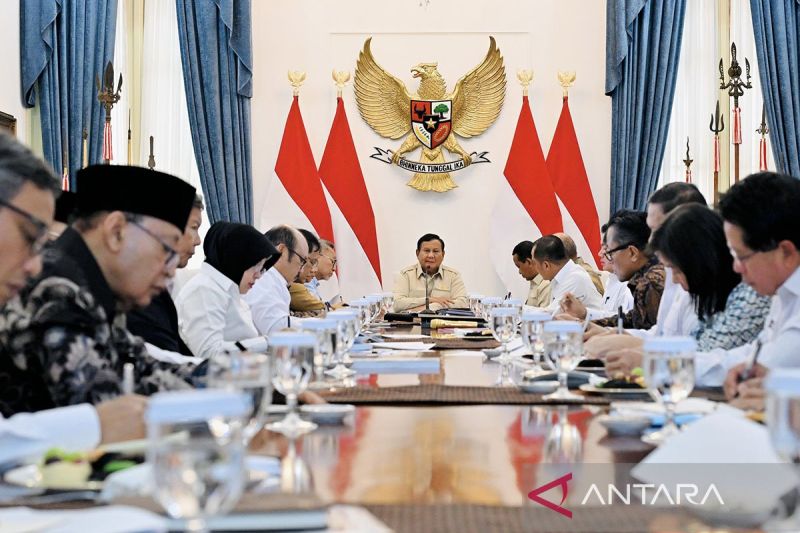 prabowo-perintahkan-bantuan-beras-dilanjutkan-hingga-desember-2026