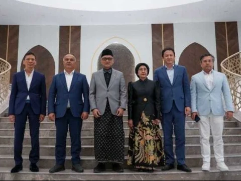 menhaj-dorong-penerbangan-langsung-indonesia-ke-uzbekistan