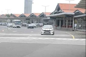 penerbangan-terdampak-abu-vulkanik-anak-krakatau,-lima-bandara-alternatif-disiapkan
