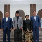 perkuat-kerja-sama-dengan-uzbekistan,-menhaj-dorong-penerbangan-langsung-indonesia-samarkand