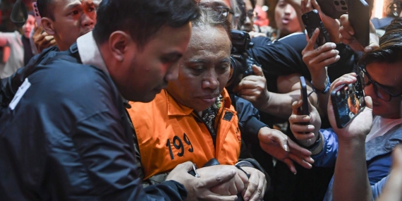 kasus-unsoed-dan-korupsi-di-kampus:-ketika-jabatan-di-institusi-berasa-milik-pribadi