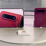 xiaomi-18-fold-resmi-rilis,-hp-lipat-seukuran-paspor-dan-dibekali-chip-xring-o3