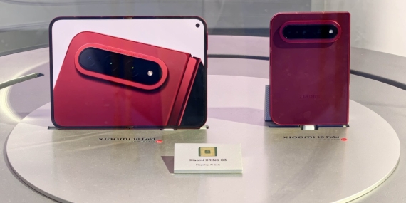 xiaomi-18-fold-resmi-rilis,-hp-lipat-seukuran-paspor-dan-dibekali-chip-xring-o3