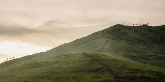 legenda-asal-usul-bukit-kancah,-cerita-rakyat-dari-jambi
