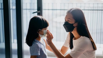 menjaga-kesehatan-anak-yang-dititipkan-di-daycare-saat-kondisi-hujan-abu