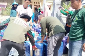 nu-peduli-cilacap-salurkan-432-ribu-liter-air-bersih