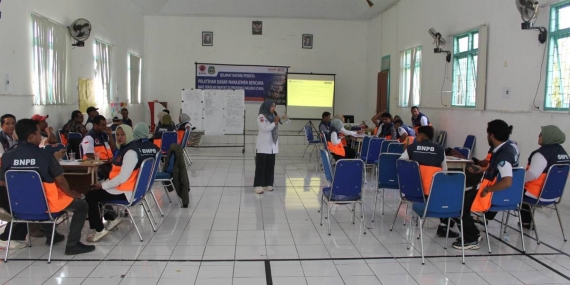 bnpb-siapkan-sekolah-rakyat-ternate-hadapi-bencana,-40-peserta-digembleng