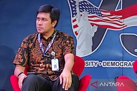 pengamat:-dedolarisasi-sangat-mungkin-jadi-salah-satu-topik-ktt-brics