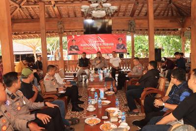 ajak-insan-media,-kapolresta-tuban-perkenalkan-personel-baru-seiring-pergantian-tipe